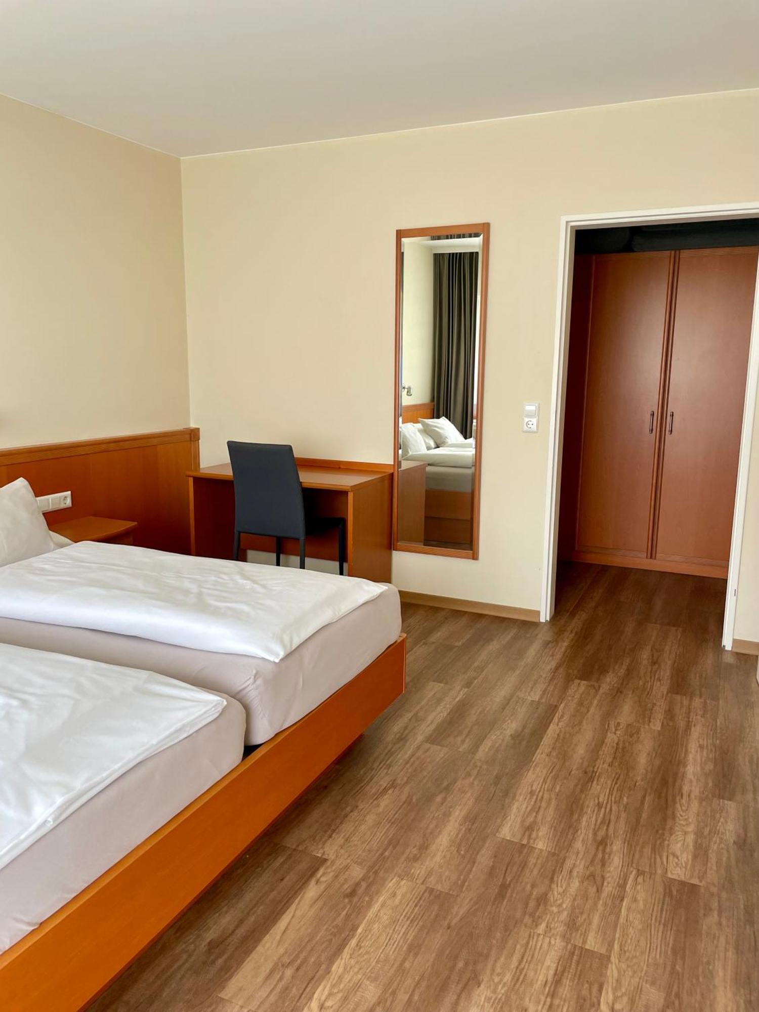 Hotel Gaestehaus Zuern Wasserburg Extérieur photo